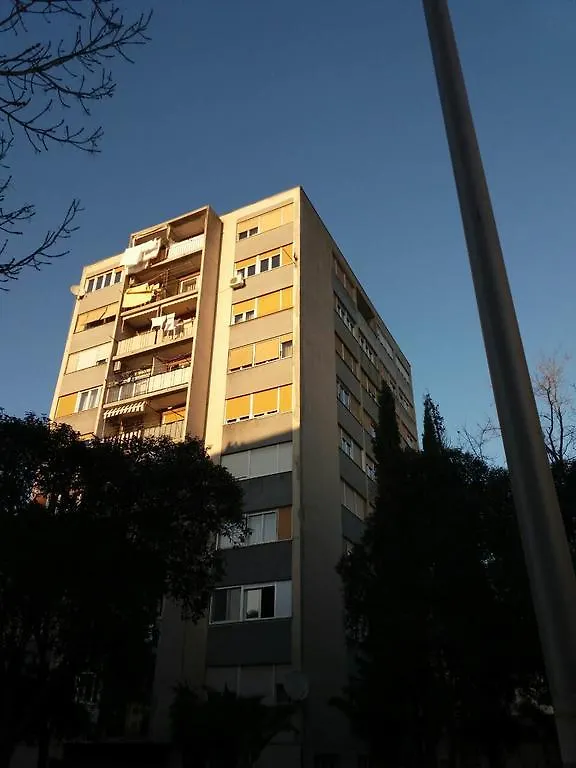 Apartment Sime زادار 0*,